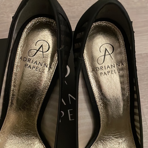 Excellent condition Adrianna Papel flirt open peep toe black chiffon pump - Picture 4 of 12